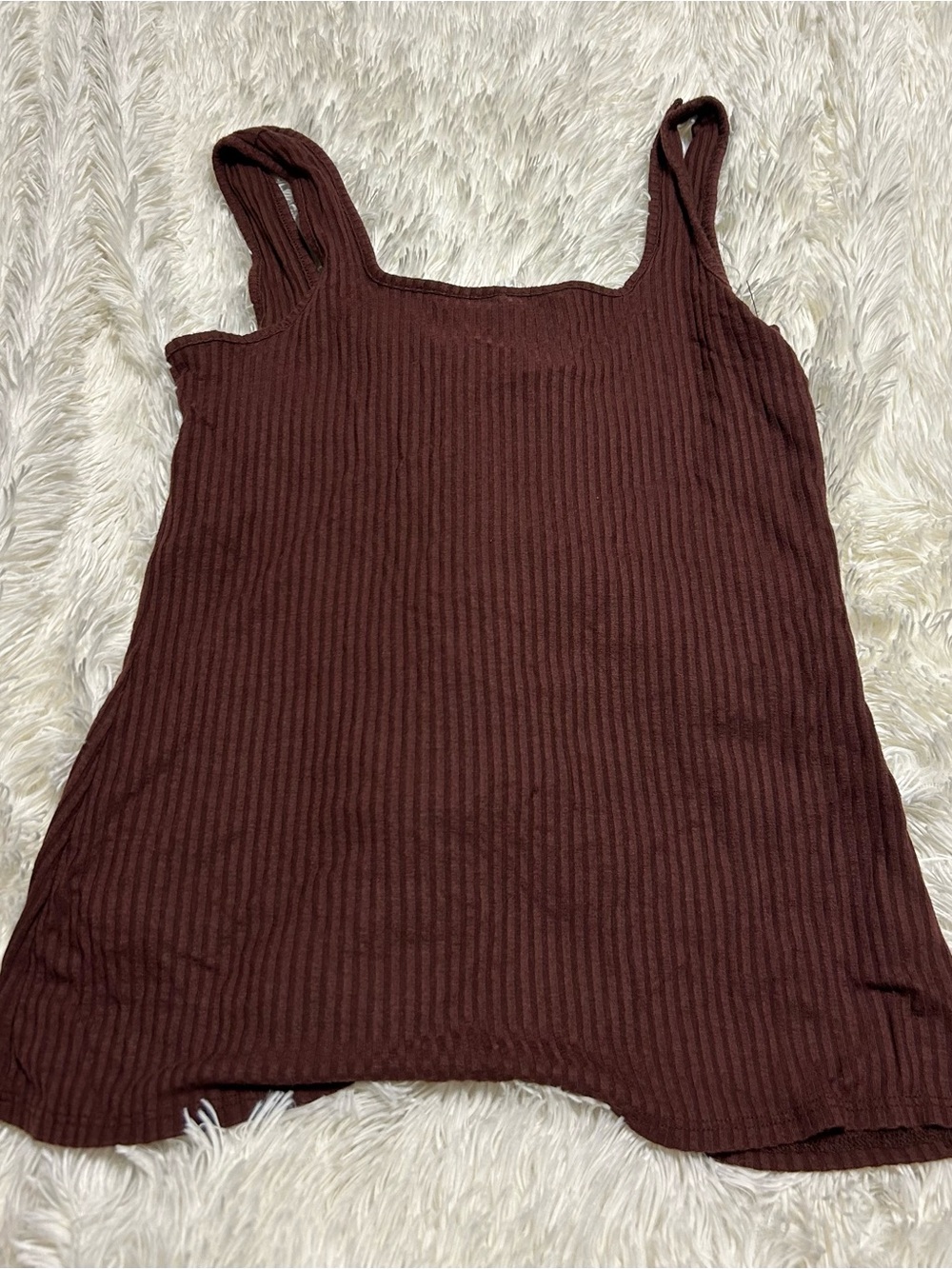 2 Ribbed Tank Tops - Picture 2 of 7